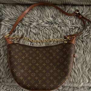 Louis Vuitton Classic Brown Shoulder Bag with Gold Chain Loop Hobo